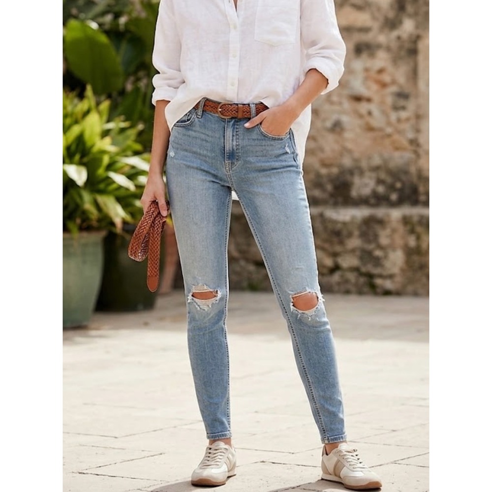 Free People High Rise Busted Knee Skinny Jeans size 28 washed out denim
